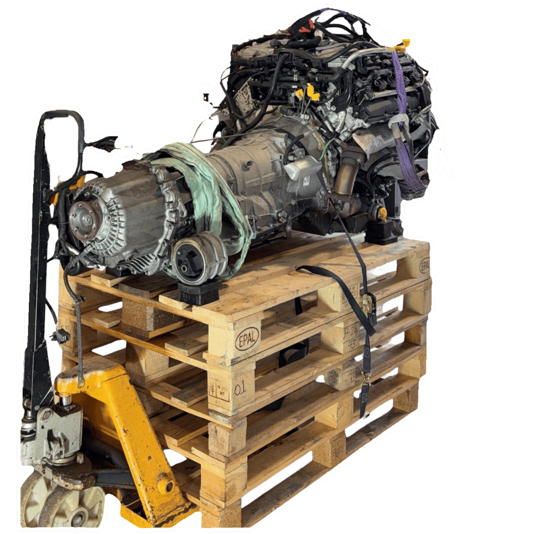 Range Rover Engine and Gearbox Dry Ice Blasting on lift